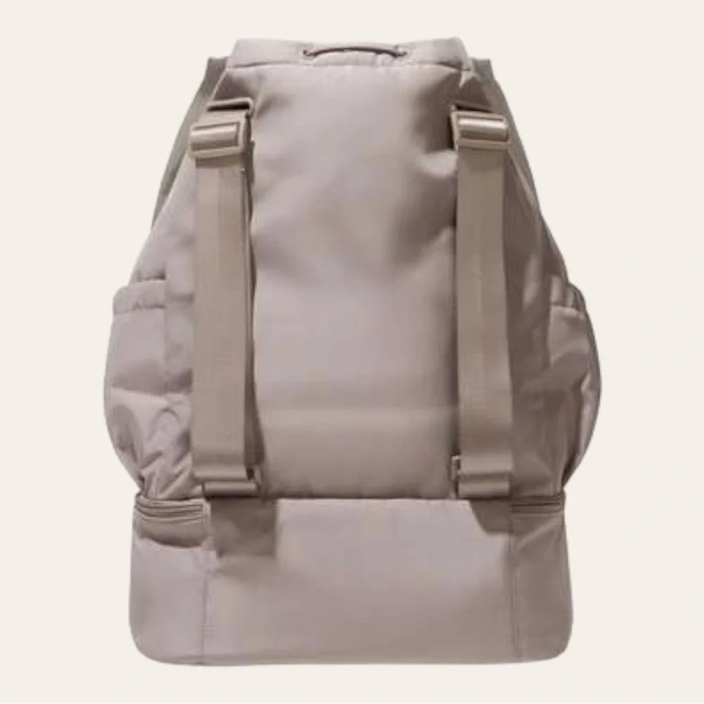 BEYOND YOGA Convertible Gym Bag / Backpack / Tote in BIRCHWOOD (tan) | NEW - Picture 4 of 11